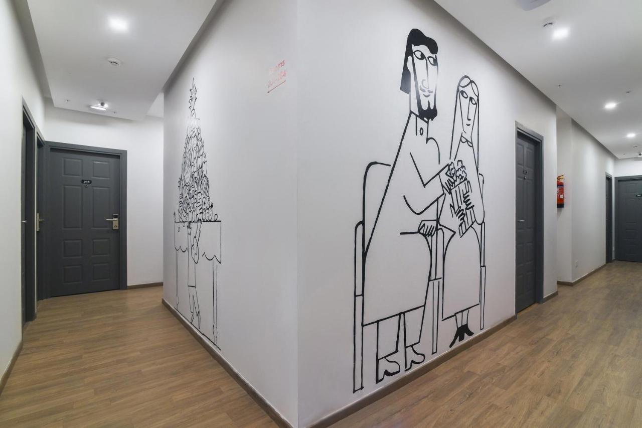 Hotel Gokul Solitaire, Surat Bhatha Екстер'єр фото
