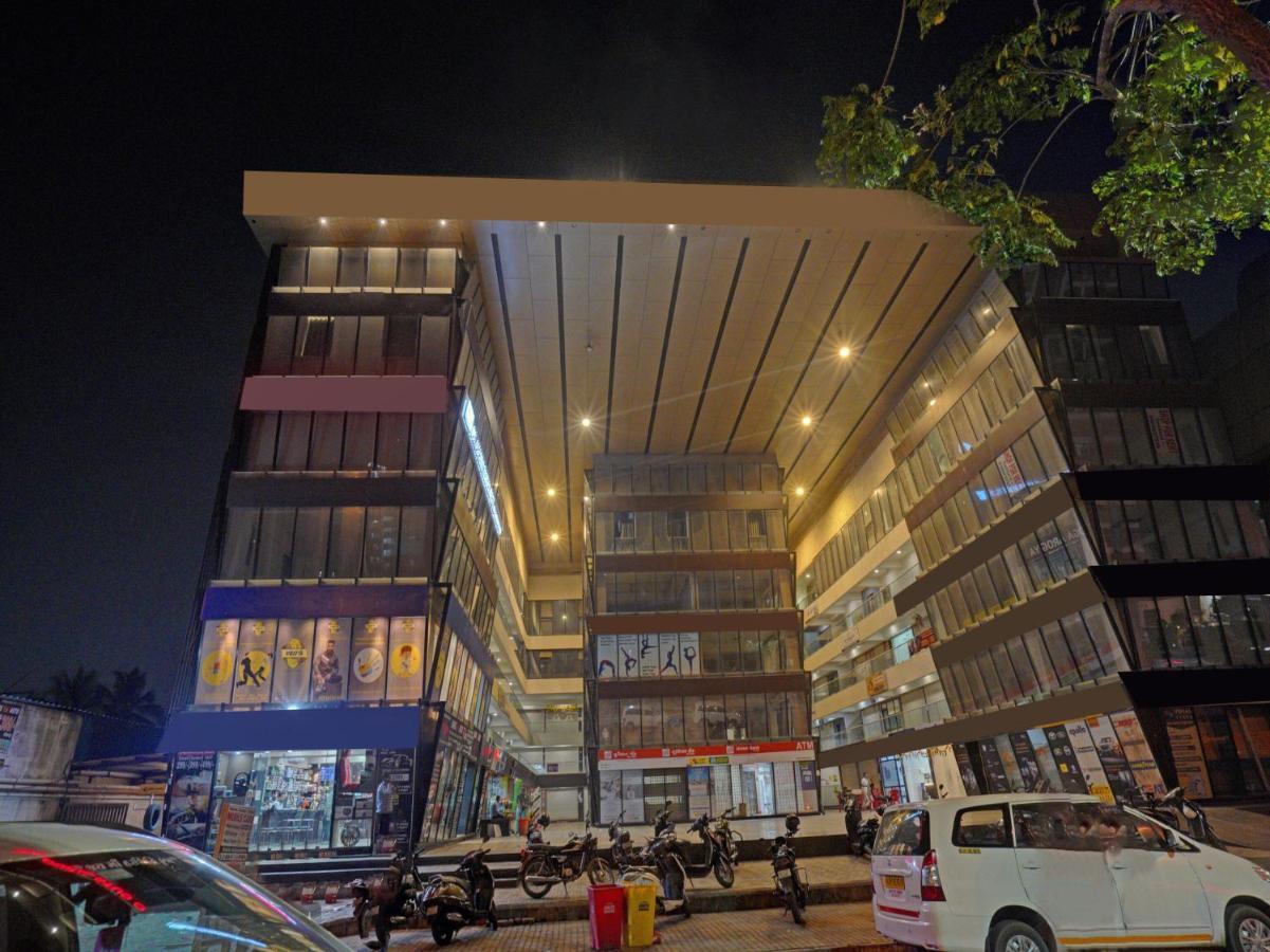 Hotel Gokul Solitaire, Surat Bhatha Екстер'єр фото